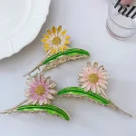 کلیپس گل بابونه پاستیلی میناکاری نگیندار - Image 4