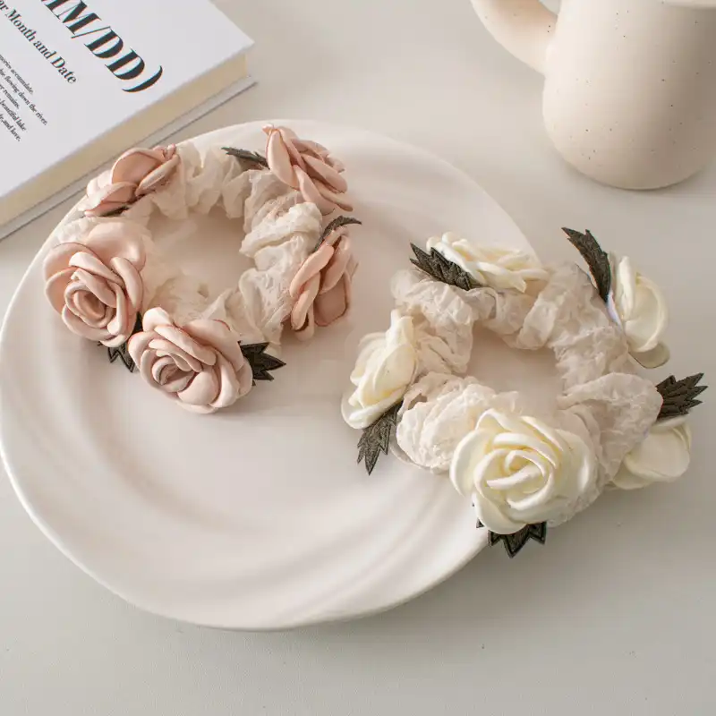 O1CN01rxuYJb1lPUEE6zSKl_3350434811-0-cib.webp کش مو اسکرانچی طرح گل رز - Image 1