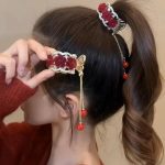سامورایی دم اسبی گل قرمز نگینی آویزدار